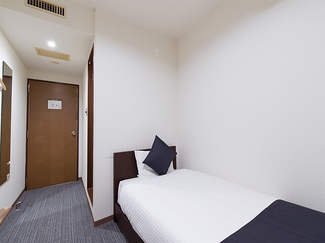 OYO Sasebo Palace Hotel