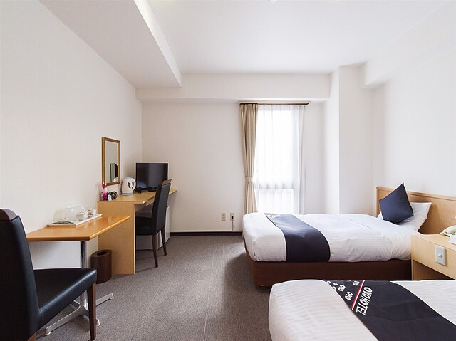 OYO Sasebo Palace Hotel