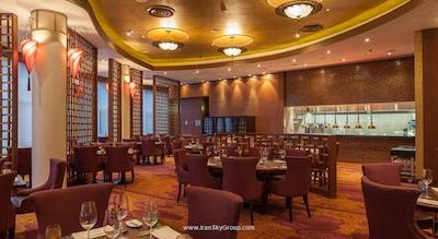 رنسانس مسکو مونارک سنتر