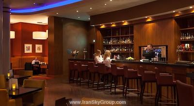 رنسانس مسکو مونارک سنتر