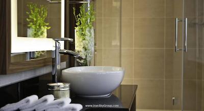 رنسانس مسکو مونارک سنتر