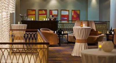 رنسانس مسکو مونارک سنتر