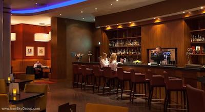 رنسانس مسکو مونارک سنتر