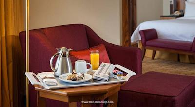 رنسانس مسکو مونارک سنتر