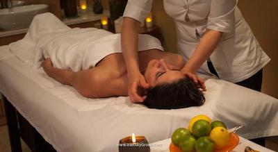 رنسانس مسکو مونارک سنتر