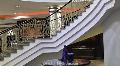 رنسانس مسکو مونارک سنتر