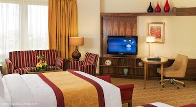 رنسانس مسکو مونارک سنتر