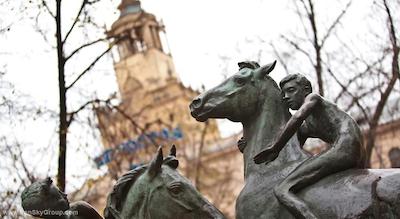 رنسانس مسکو مونارک سنتر