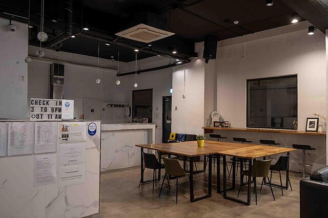 CANVAS HOSTEL