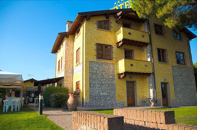 Tenuta La Lupa Country Hotel