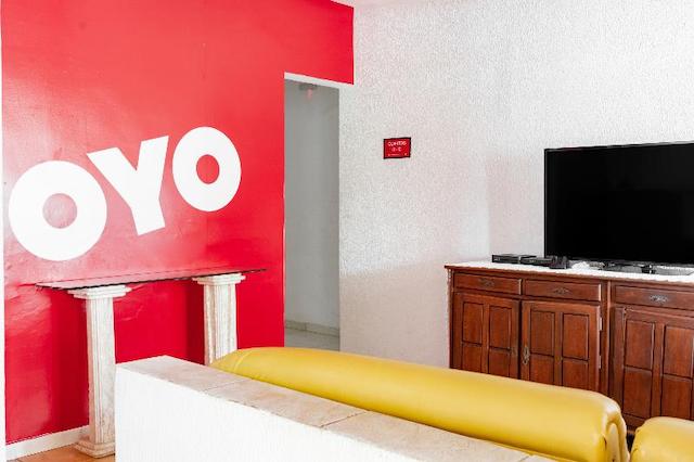 OYO Pousada Tia Léo
