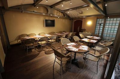 Ha Tel Au Petit Caporal