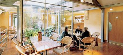 Ha Tel Au Petit Caporal