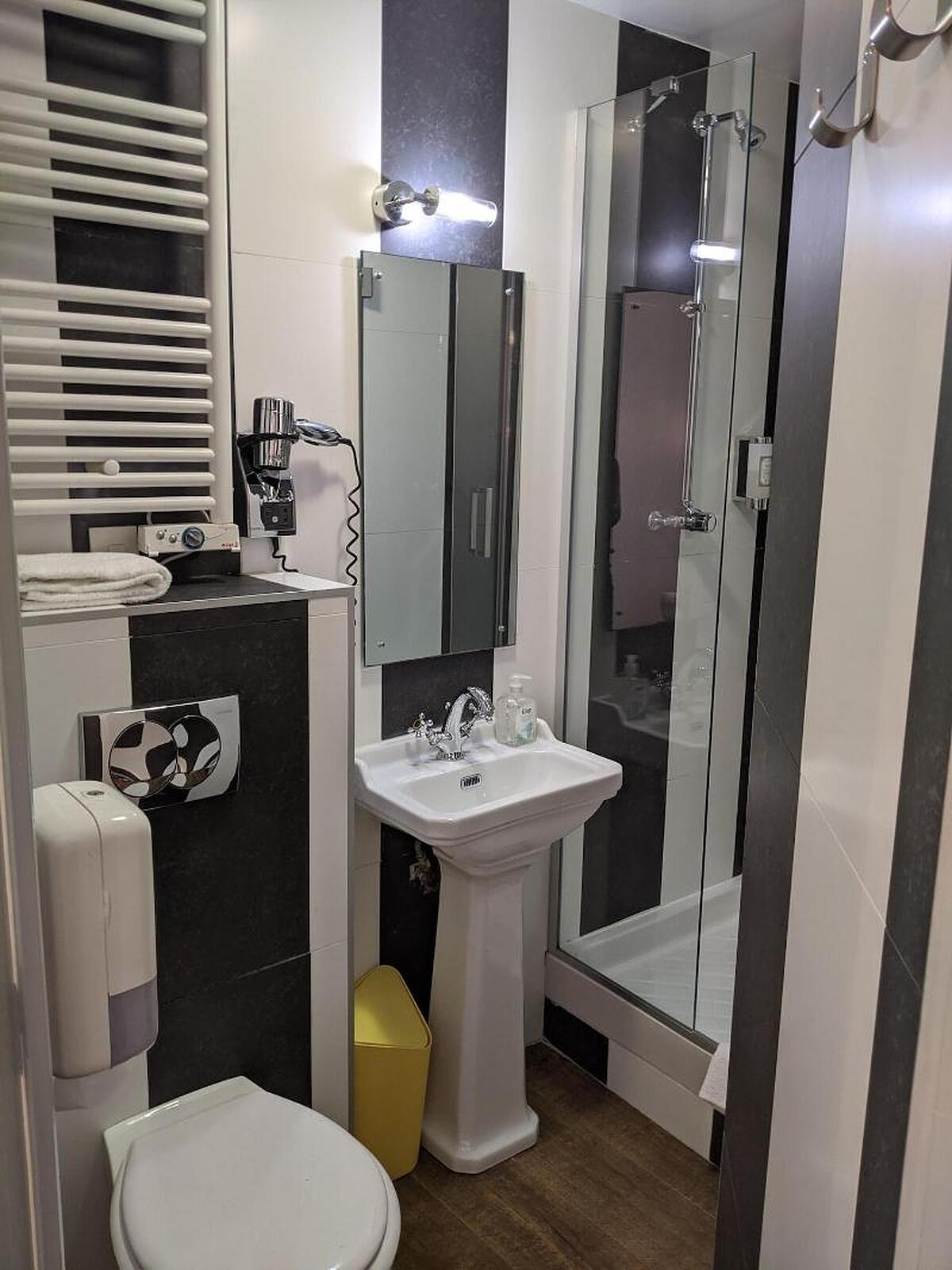 THE LOFT BOUTIQUE HOSTEL HOTEL