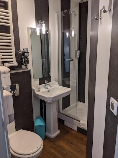 THE LOFT BOUTIQUE HOSTEL HOTEL