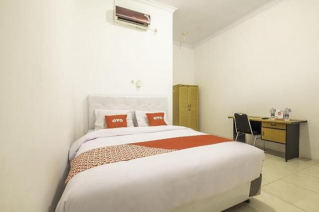 OYO 2121 Pondok Nazwa