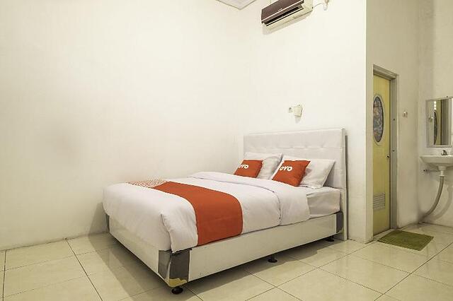 OYO 2121 Pondok Nazwa