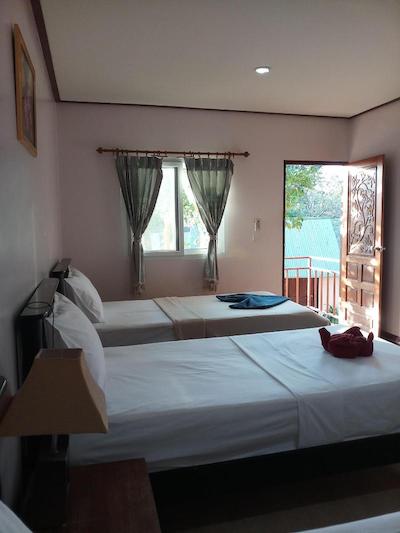 Phi Phi Jungle Hill Bungalow