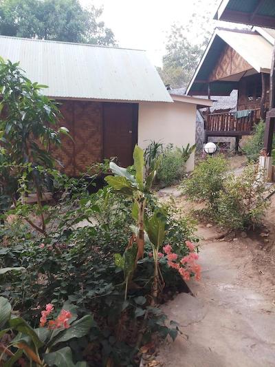 Phi Phi Jungle Hill Bungalow