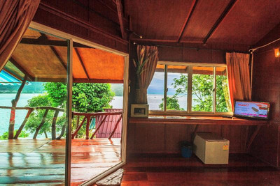 Phuphaya Seaview Resort
