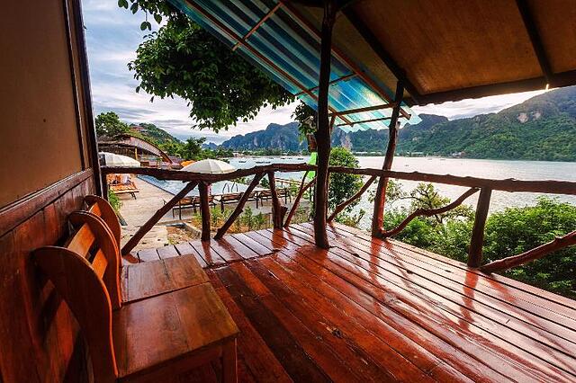 Phuphaya Seaview Resort