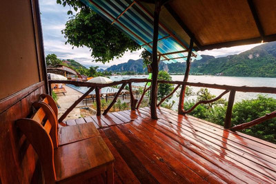 Phuphaya Seaview Resort