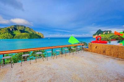 Phuphaya Seaview Resort