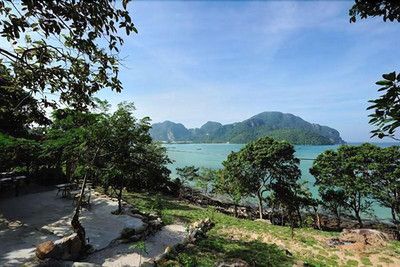 Phuphaya Seaview Resort