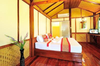 Phuphaya Seaview Resort