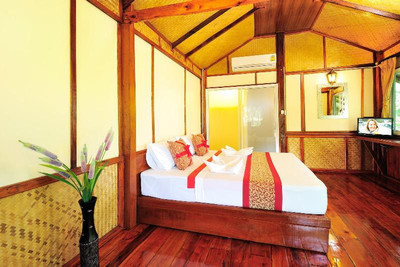 Phuphaya Seaview Resort