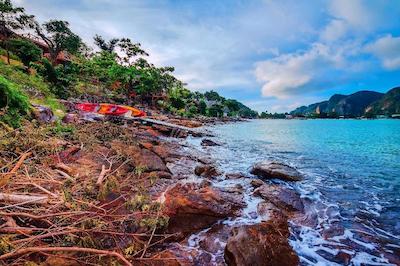 Phuphaya Seaview Resort