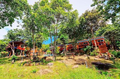 Phuphaya Seaview Resort