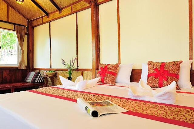 Phuphaya Seaview Resort