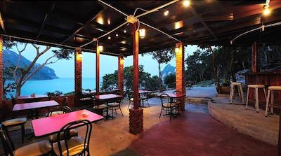 Phuphaya Seaview Resort