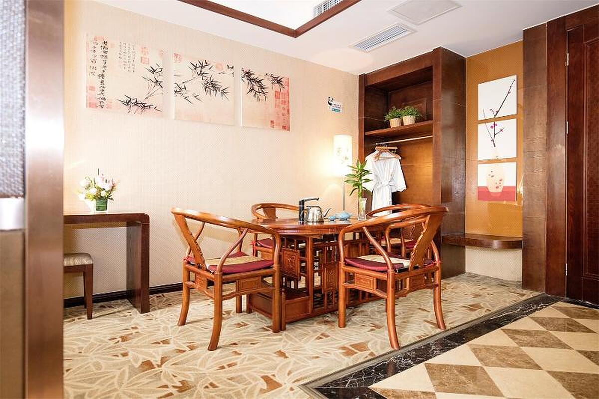 Panda Prince Hotel-South Chengdu Railway Station