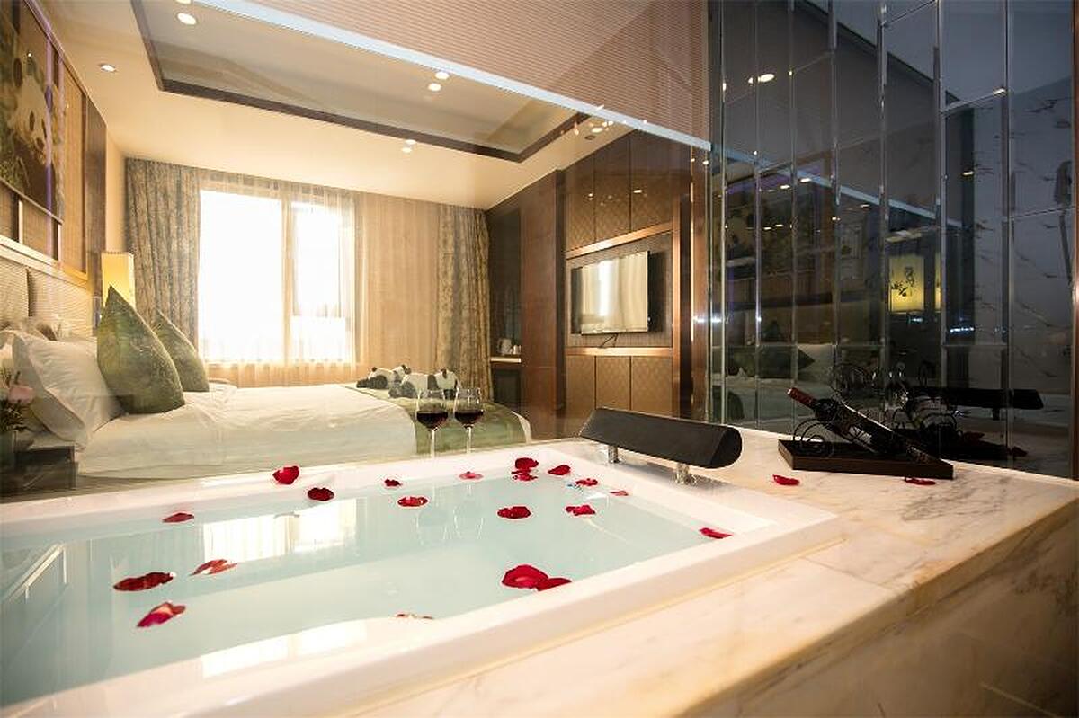 Panda Prince Hotel-South Chengdu Railway Station
