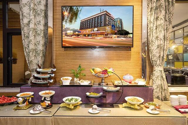 Panda Prince Hotel-South Chengdu Railway Station