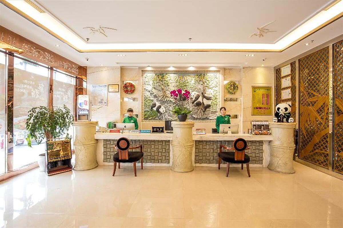 Panda Prince Hotel-South Chengdu Railway Station