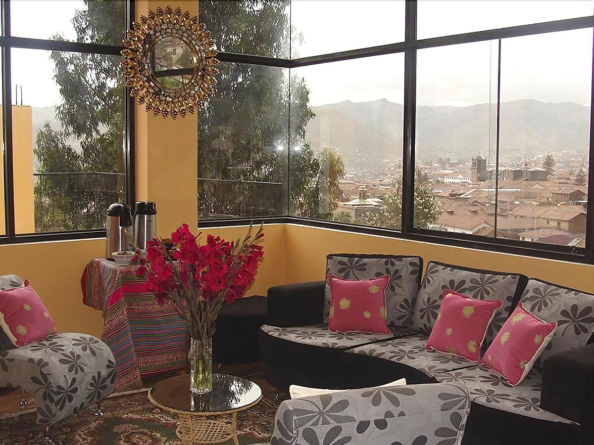 Hostal Qolqampata