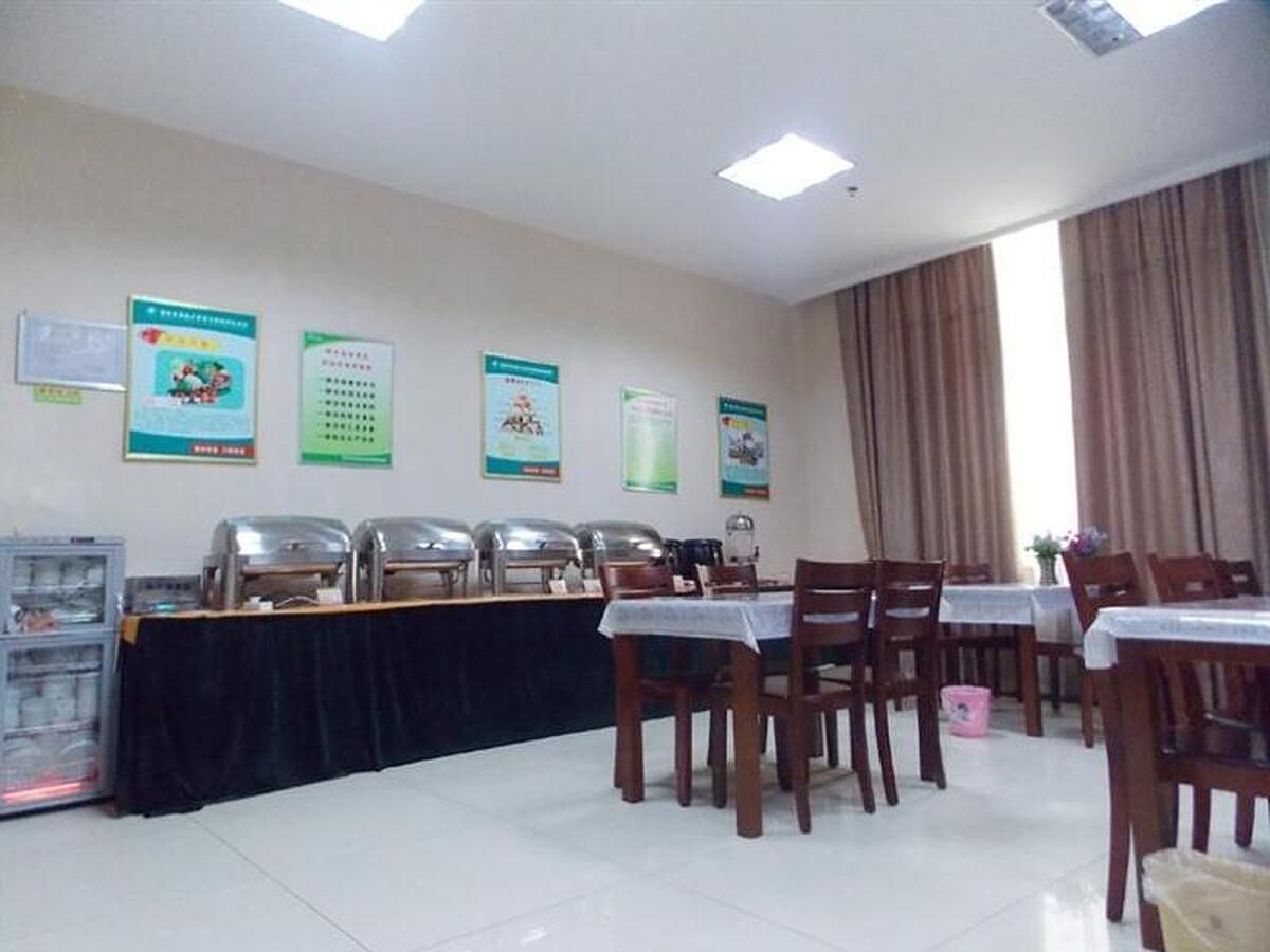 Greentree INN Linyi Lvnan Tianqiao