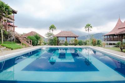 Grand Pujon View Hotel And Resort