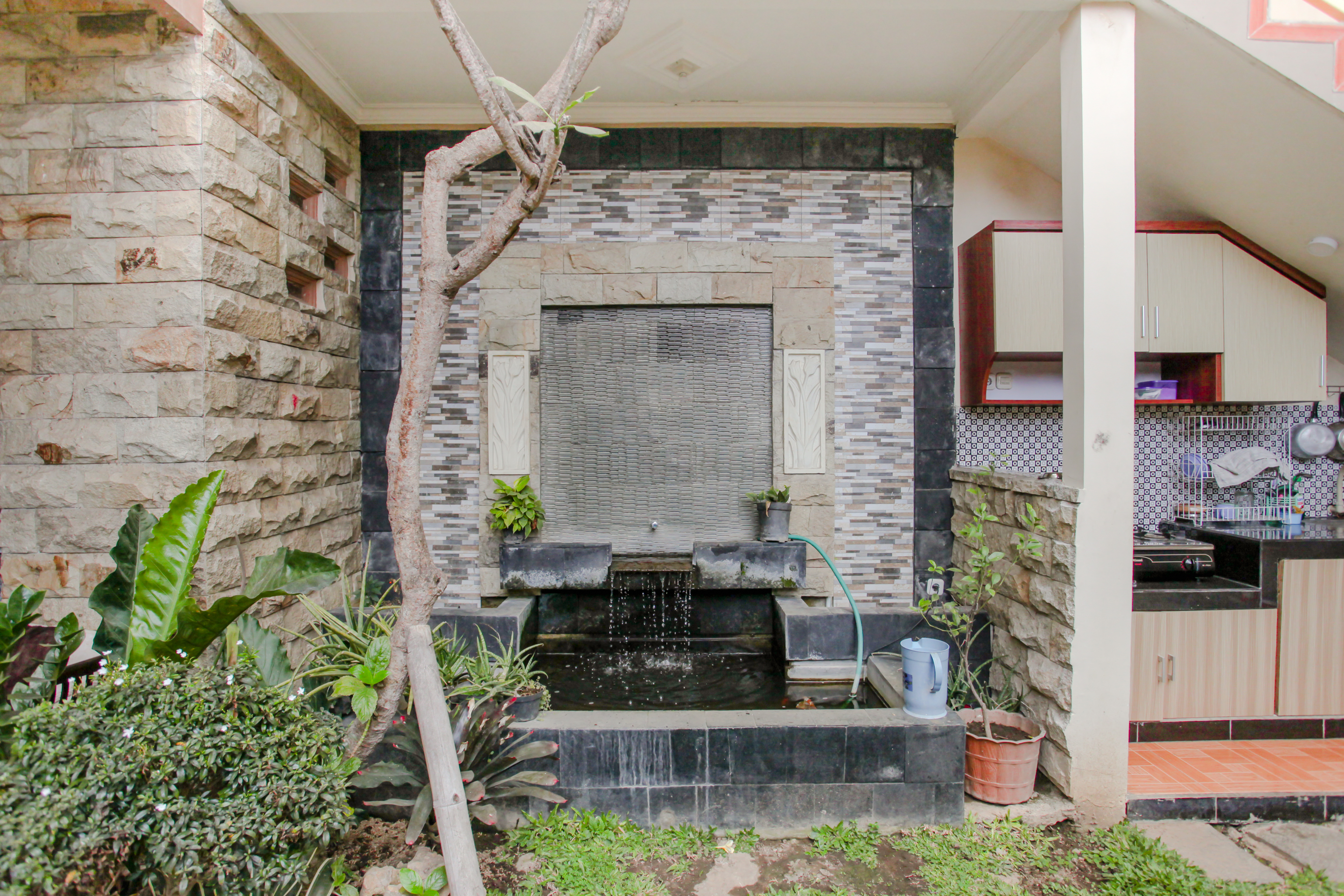 Oyo 1692 Villa Akbar 3
