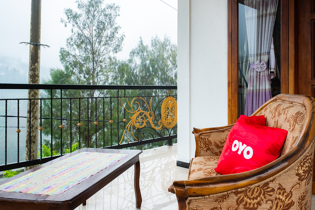 Oyo 2169 Anugrah Bromo Homestay