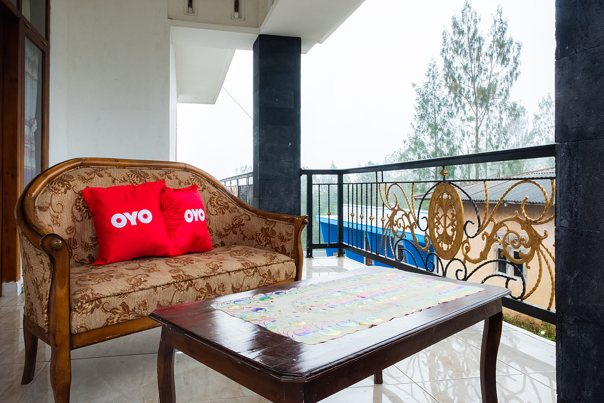 Oyo 2169 Anugrah Bromo Homestay
