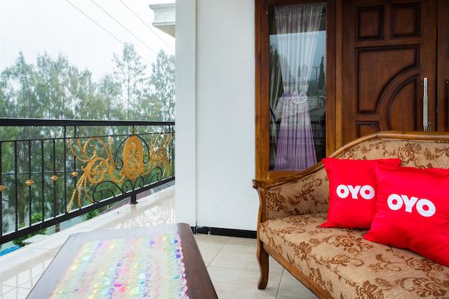 Oyo 2169 Anugrah Bromo Homestay