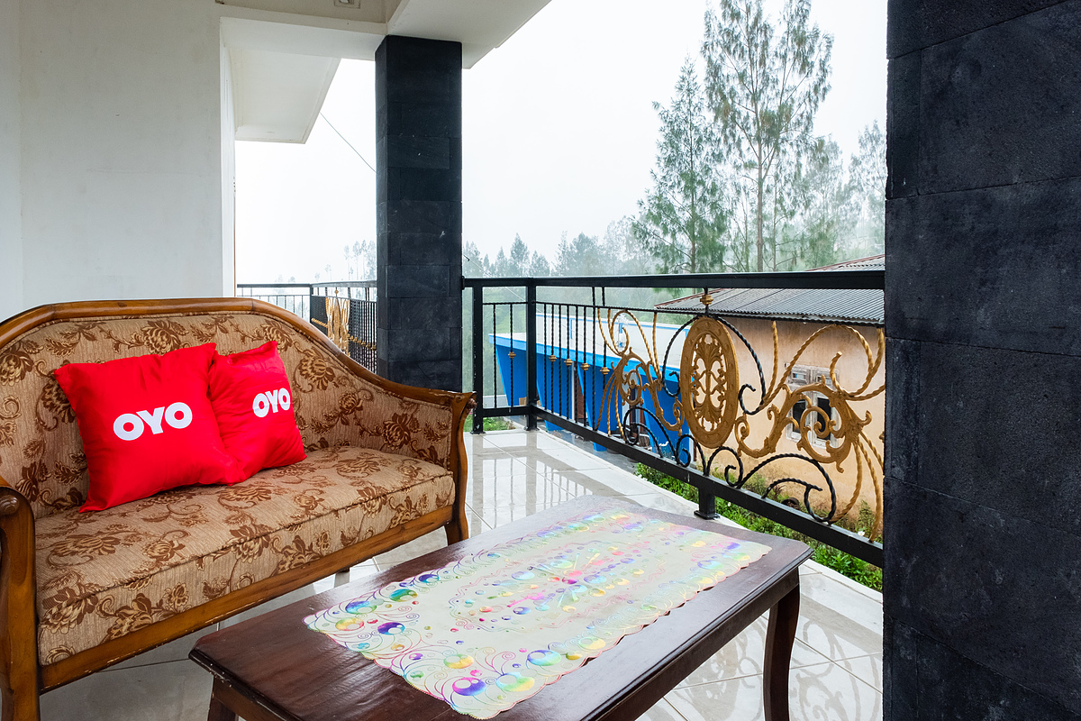 Oyo 2169 Anugrah Bromo Homestay