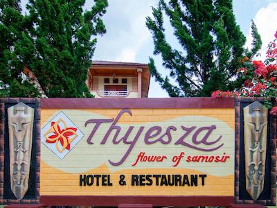 Oyo 2208 Thyesza Hotel