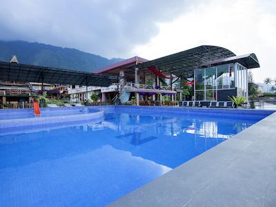 Oyo 2208 Thyesza Hotel