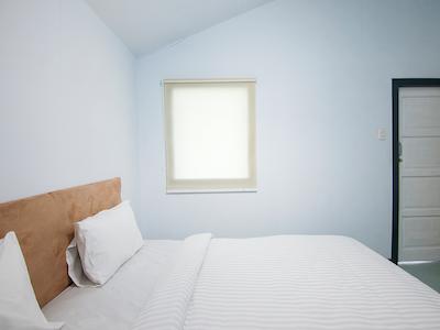 Oyo 2208 Thyesza Hotel