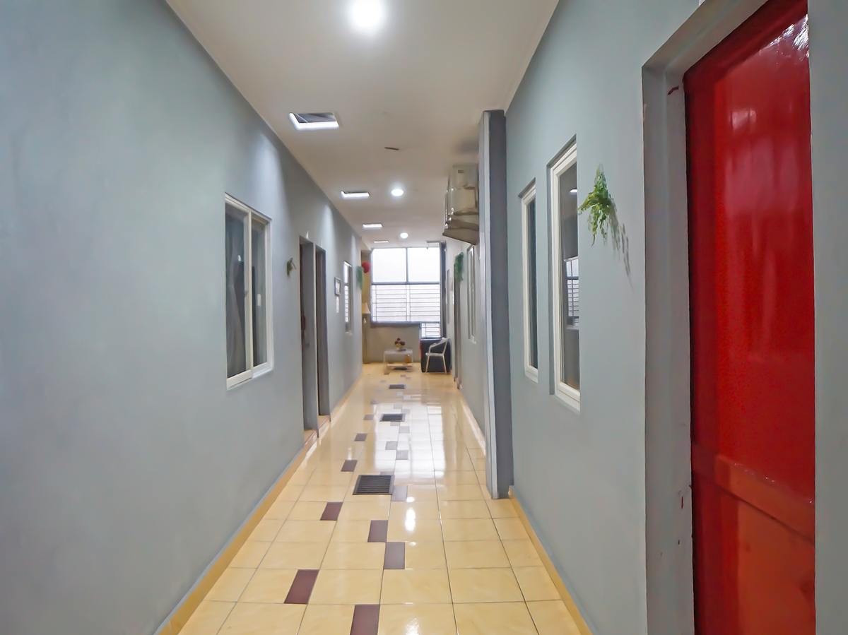OYO 990 Stadion Residence